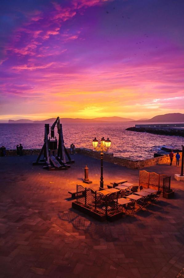 Hotel Houseboat Seabreeze Alghero Esterno foto