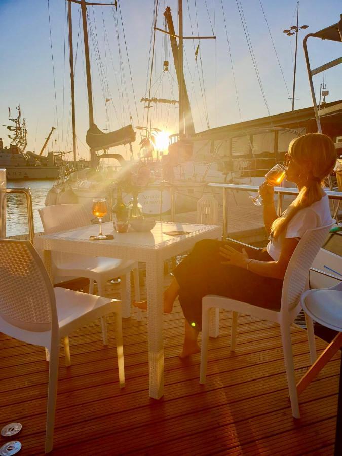 Hotel Houseboat Seabreeze Alghero Esterno foto