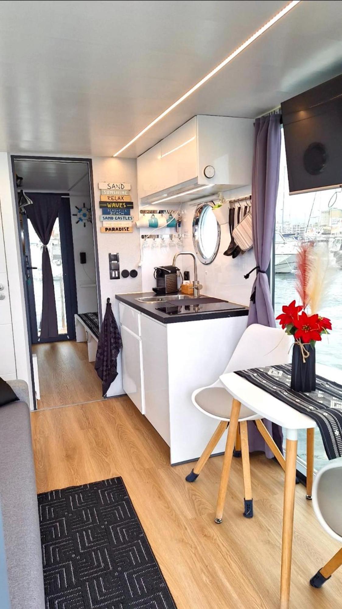 Hotel Houseboat Seabreeze Alghero Esterno foto